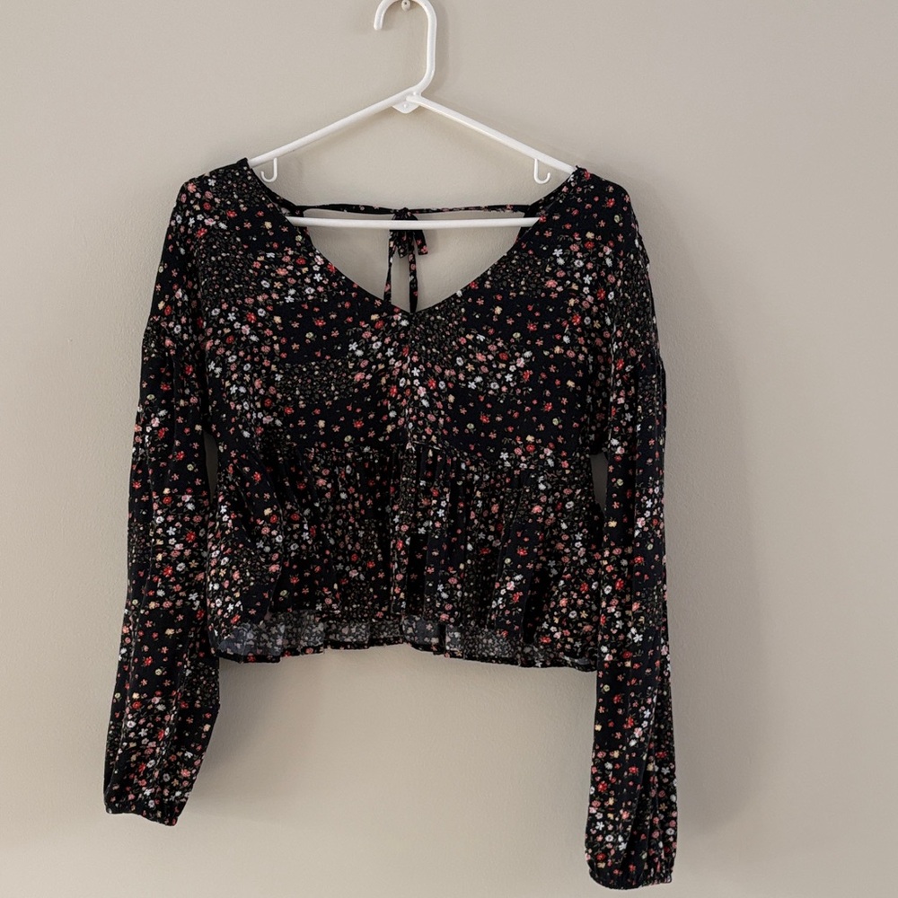 Arizona Jean Company Black Floral Blouse